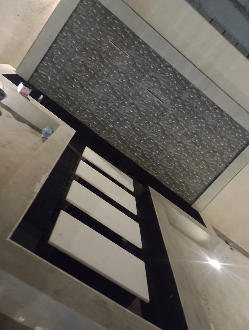 تنسيق حدائق وشلالات ونوافير ومظلات 0560429185