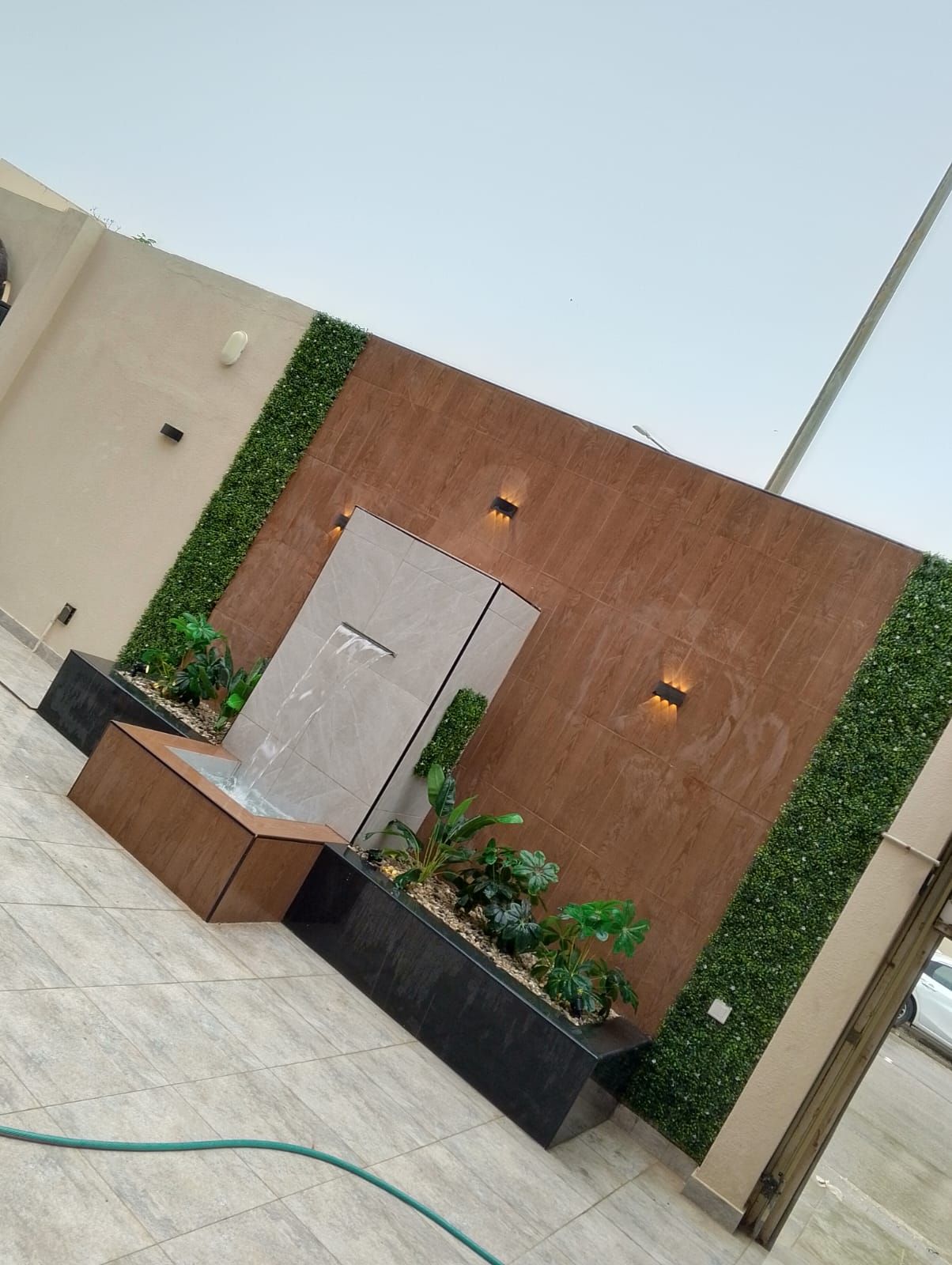 تنسيق حدائق وشلالات ونوافير