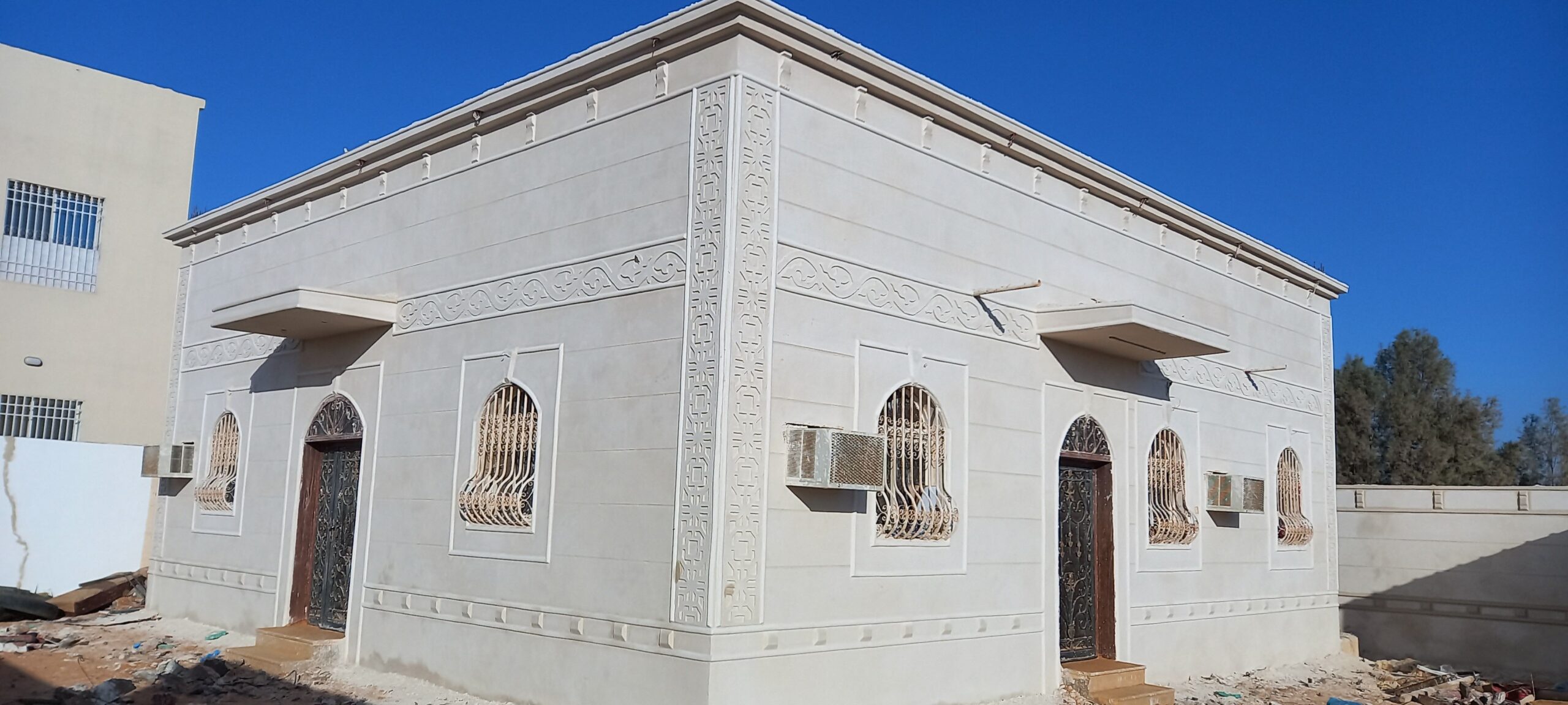 لياسه ملونه وحجر طبيعي