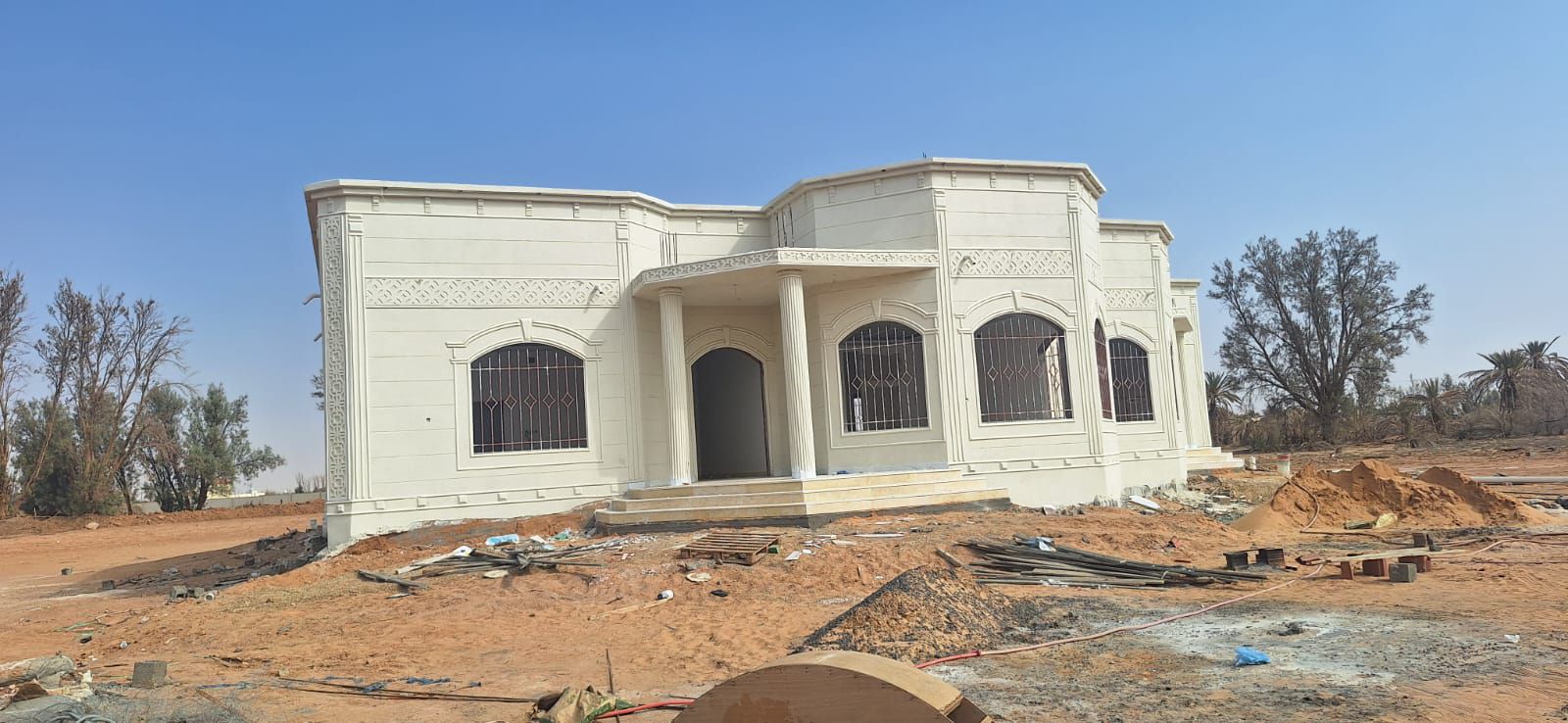 لياسه ملونه وحجر طبيعي