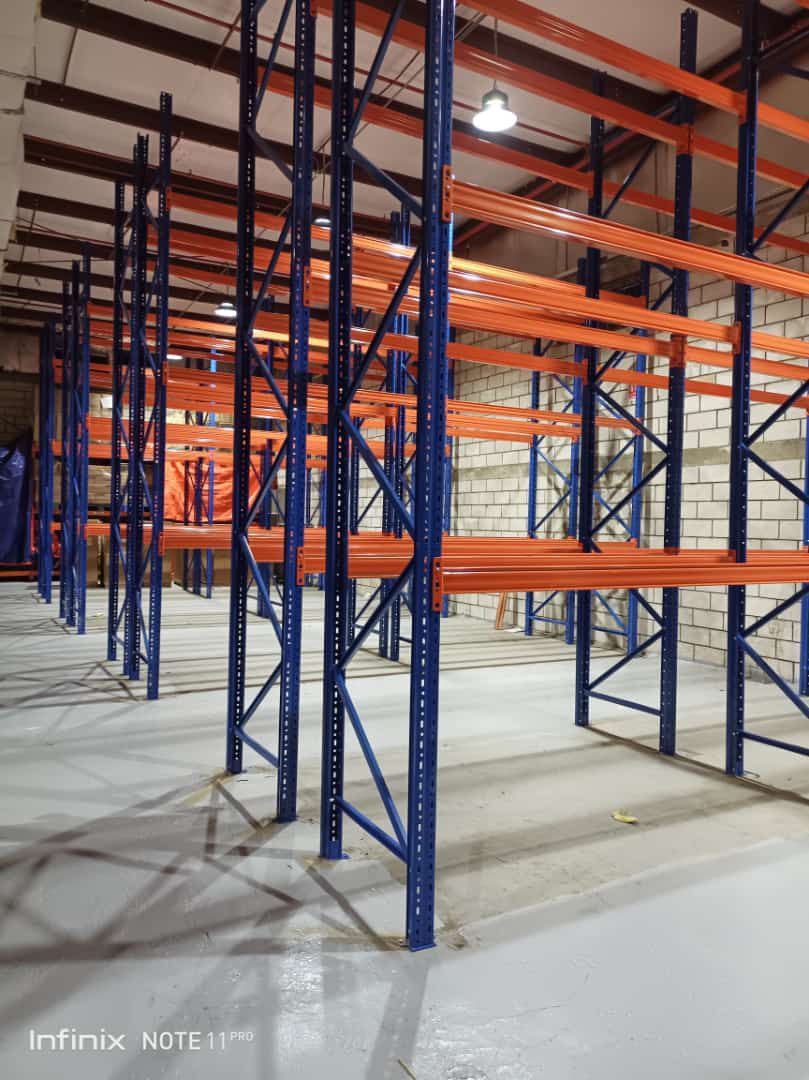 رفوف وارفف مخازن ومستودعات بيع وشراء جميع انواع ال