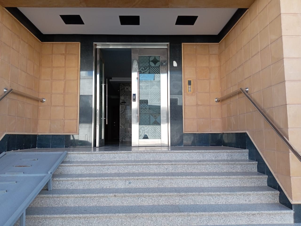 شقه للايجار حي العريض