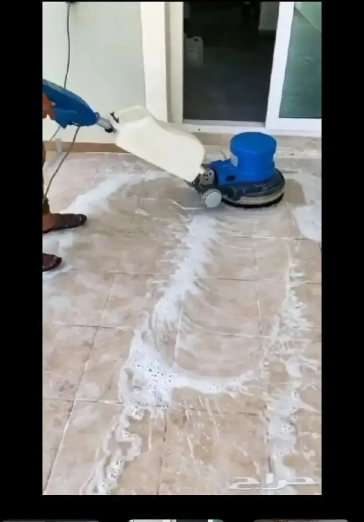 شركة تنظيف نظافة فلل شقق غسيل خزانات مجالس وكنب وم