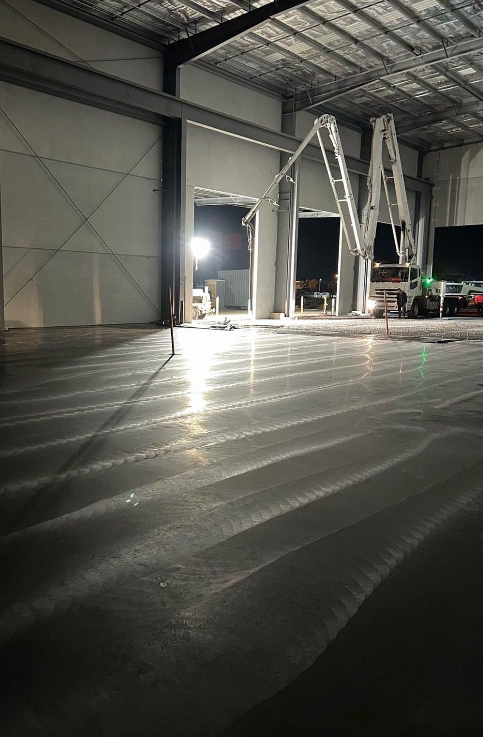 صبه مروحة صبه ايبوكسي مخطومه سفلت مع مواد