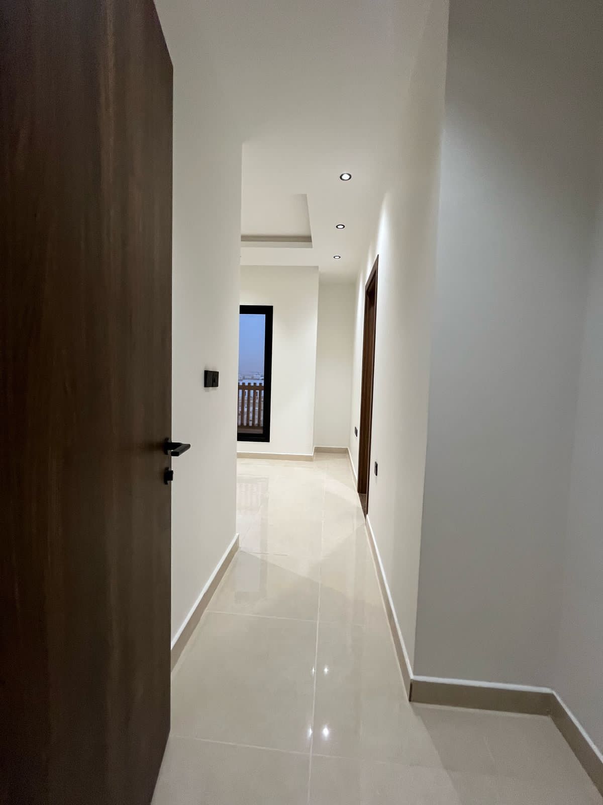 شقه للايجار جديدة نظام دبلكس في حي الحزم