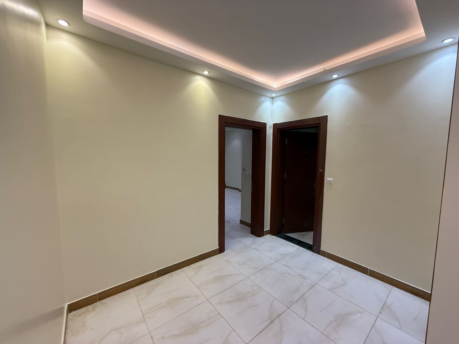 شقه للايجار حي العريض