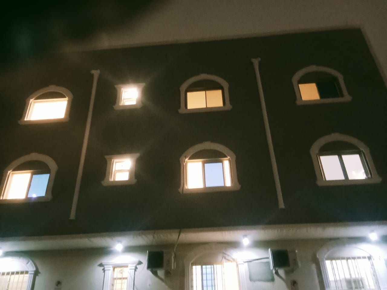 حي الملز عماره الظباط بجوار مستشفى قوى الامن