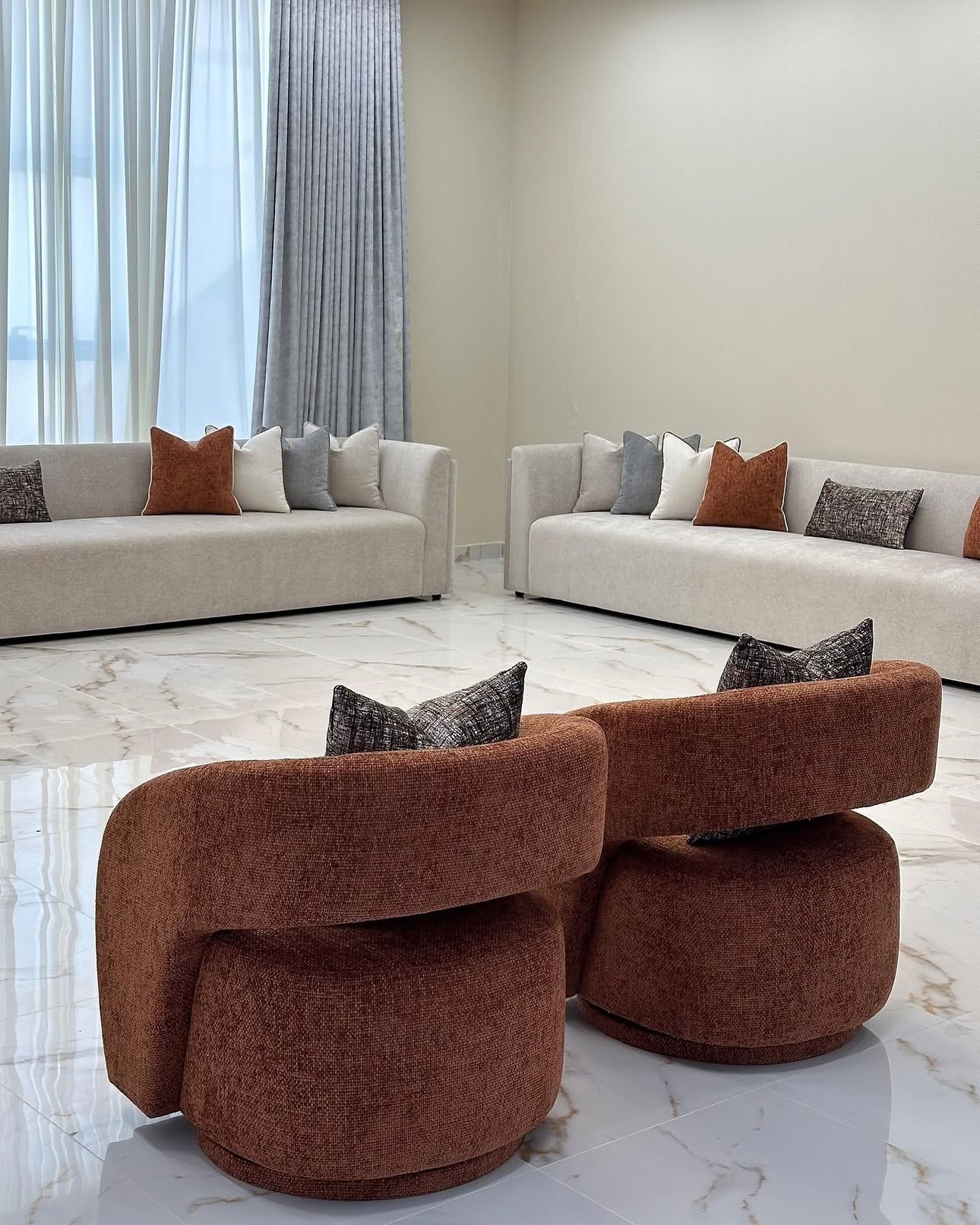 تفصيل كنب وجلسات عربيه ومغربيه وستاير ويفي حسب الط