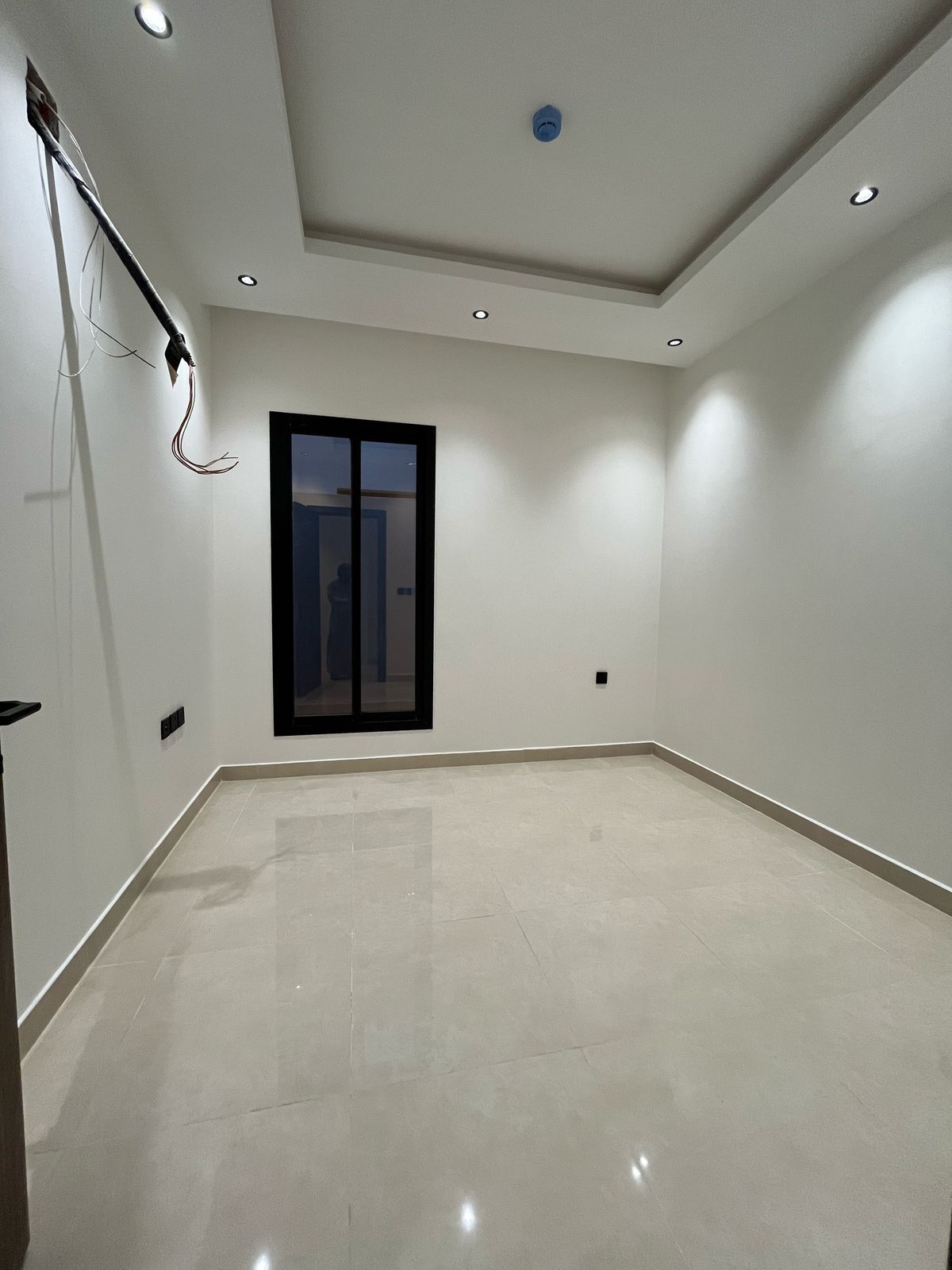 شقه للايجار جديدة نظام دبلكس في حي الحزم