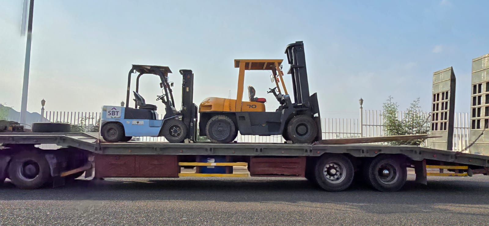 رافعة شوكية للايجار المدينة 0556259910