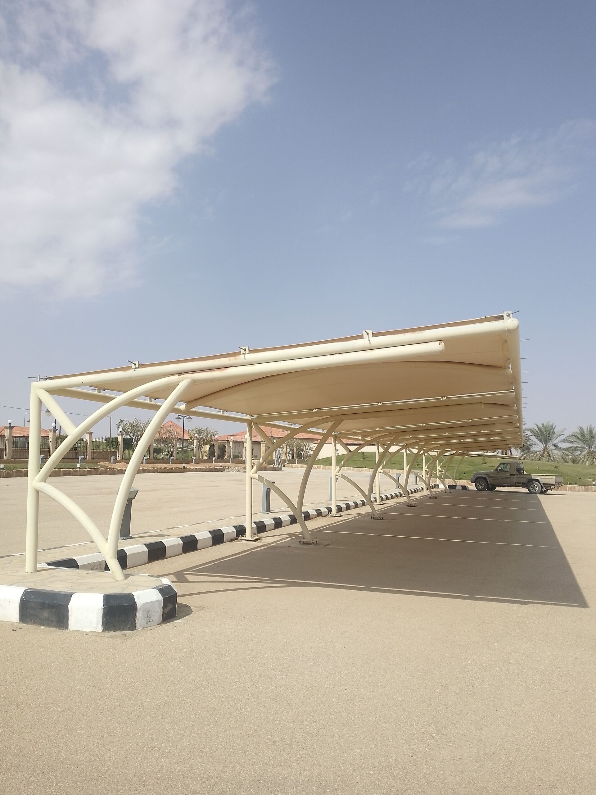 مقاول شبوك وهناجر ومظلات ونخيل واشجار