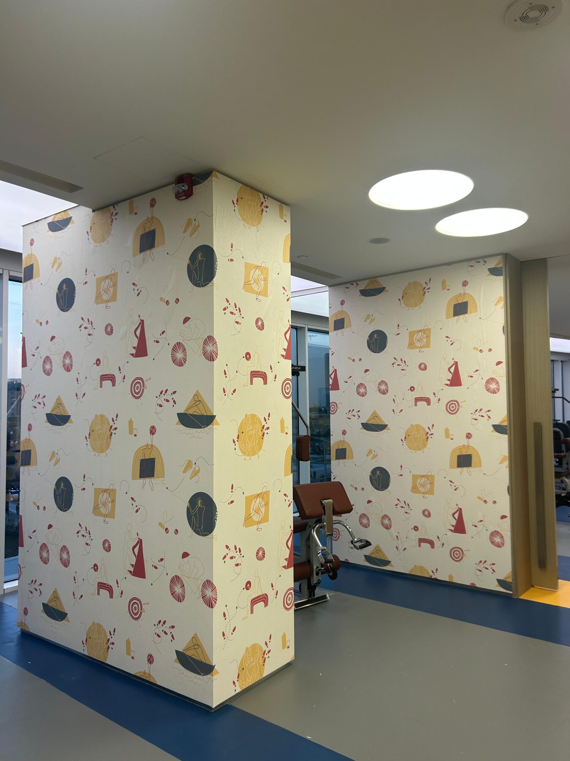 معلم ورق جدران وجميع اديكورات ودهانات داخله وخارجه