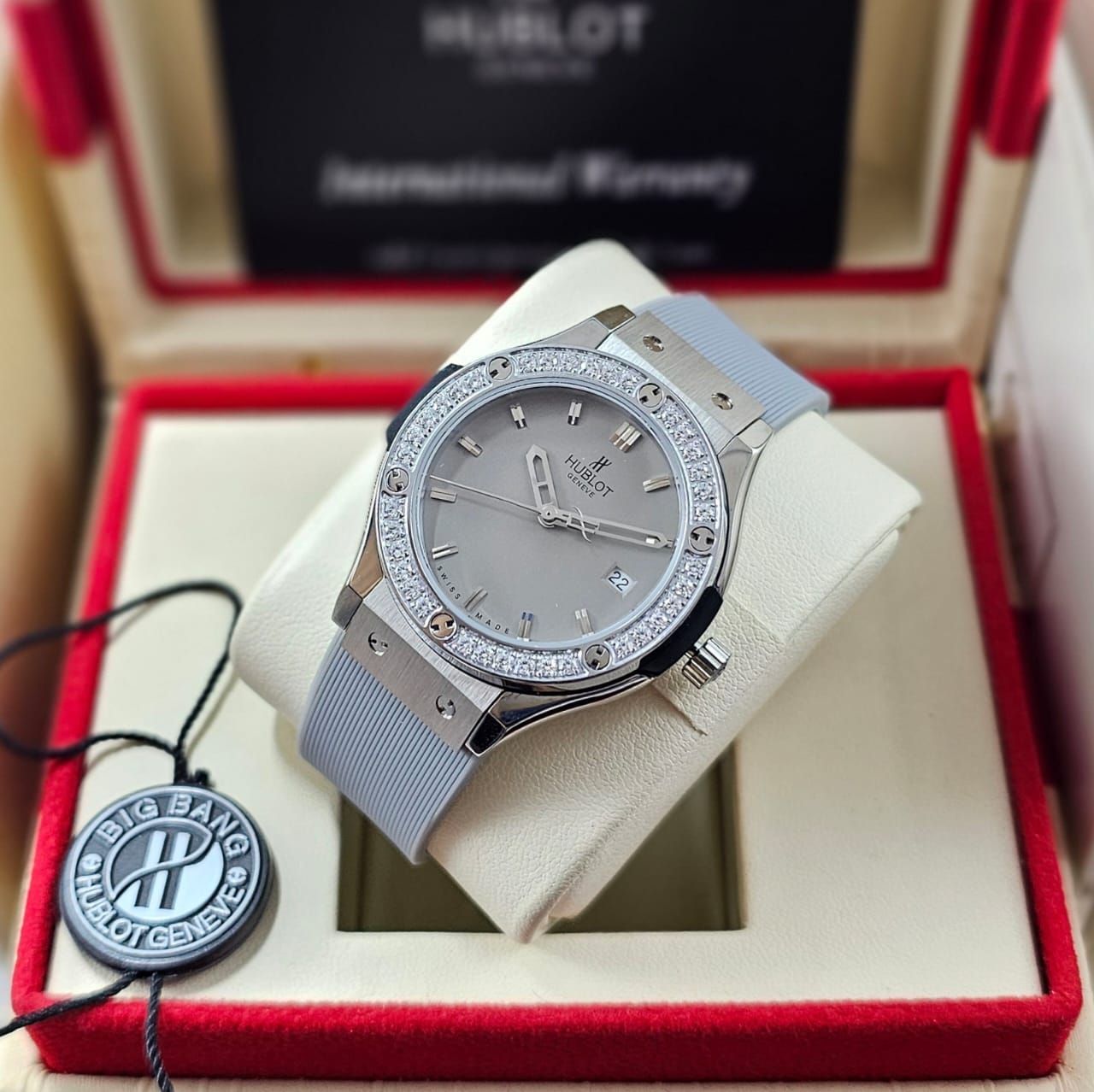 ساعات هوبلت نسائي