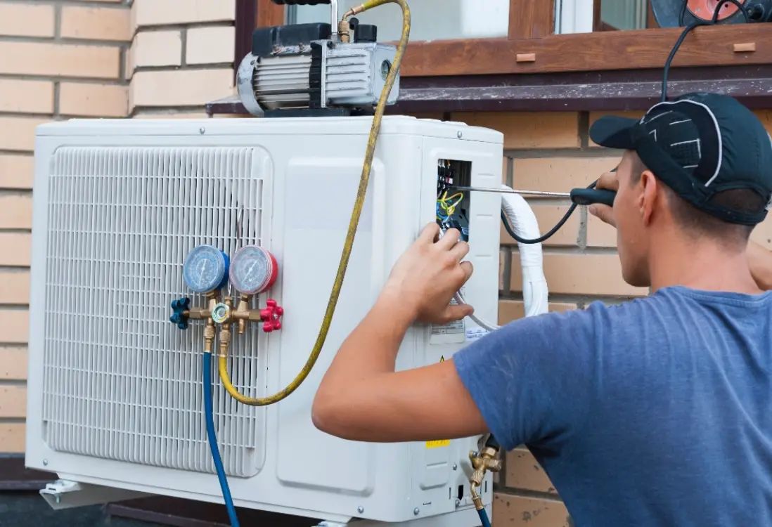 فني مكيفات بالطائف صيانة مكيفات الطائف فك وتركيب م