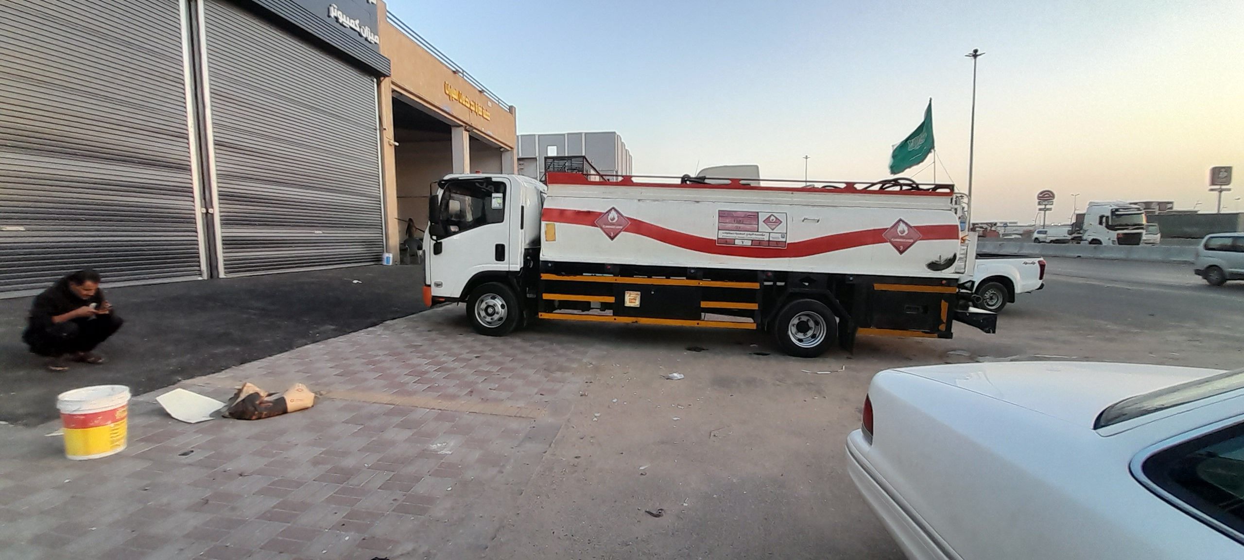 نقل وتوريد الديزل