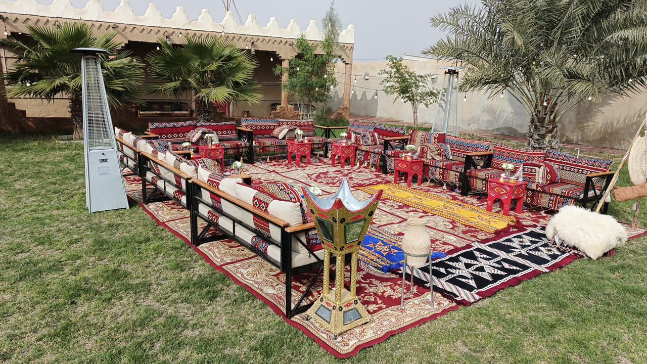 الدمام الخبر سيهات القطيف العزيزية بقيق الاحساء ال