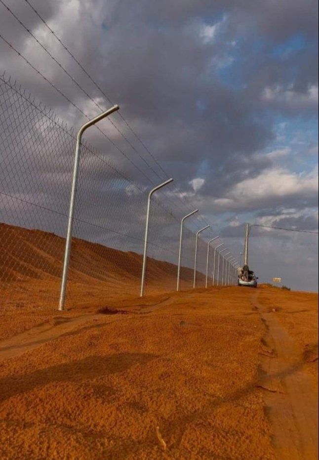 شبوك مزارع سياج امني