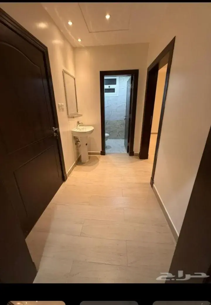 شركة تنظيف نظافة فلل شقق غسيل خزانات مجالس وكنب وم