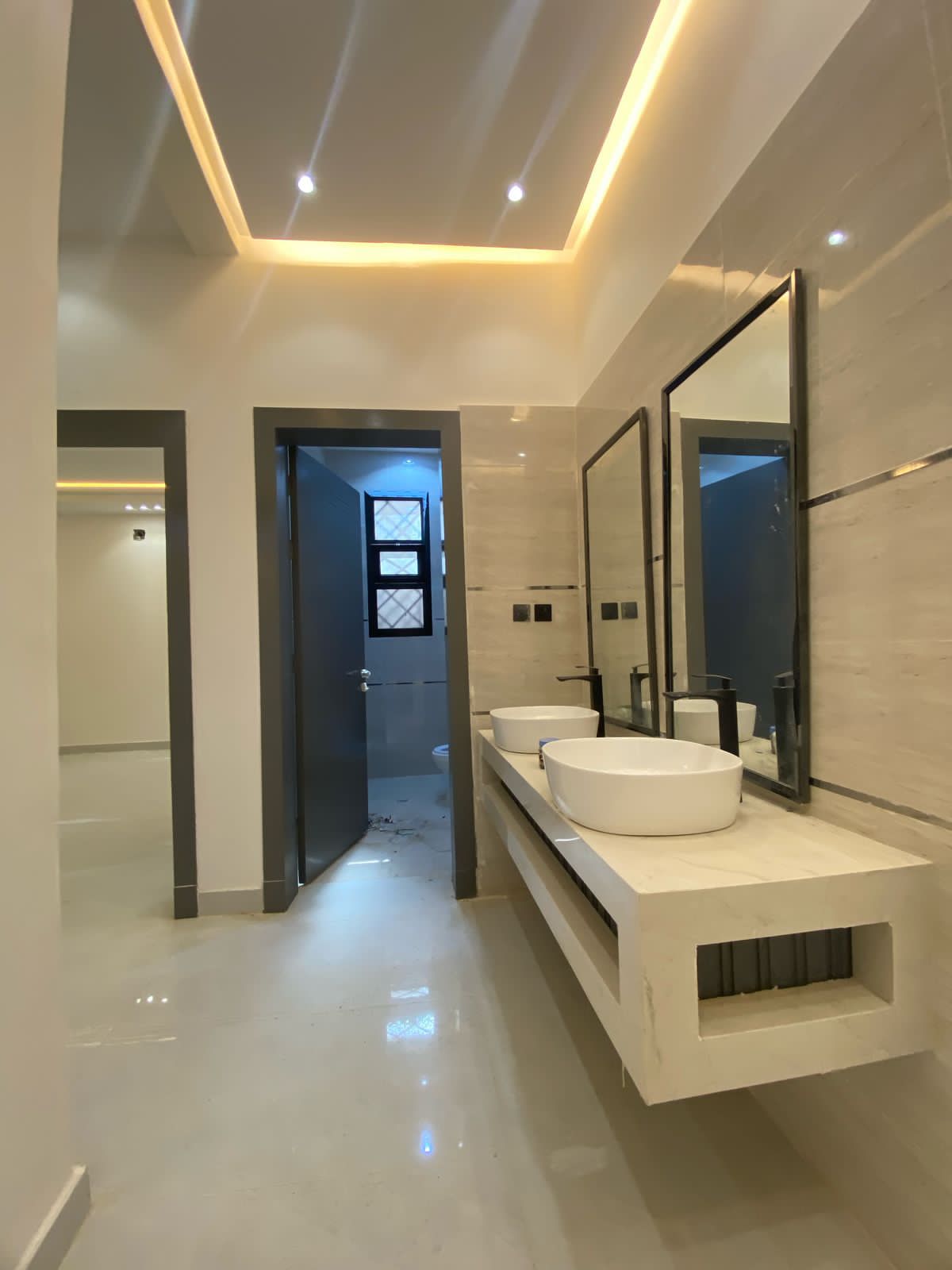 دور ارضي جديد للإيجار الشهري /3500