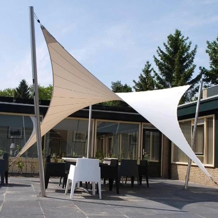 مظلات وسواتر وبيوت شعر وبناء ملاحق ساندويتش بنل