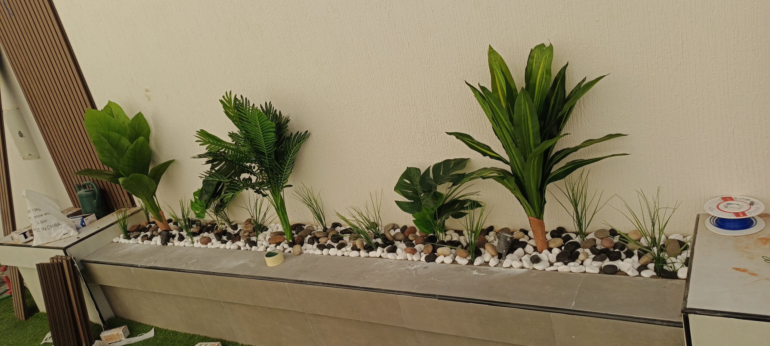 تنسيق حدائق ومظلات وجلسات خارجيه وديكارات داخلي وخ