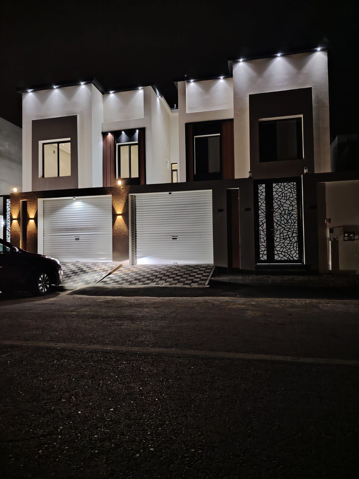 فلل للبيع في الأمواج