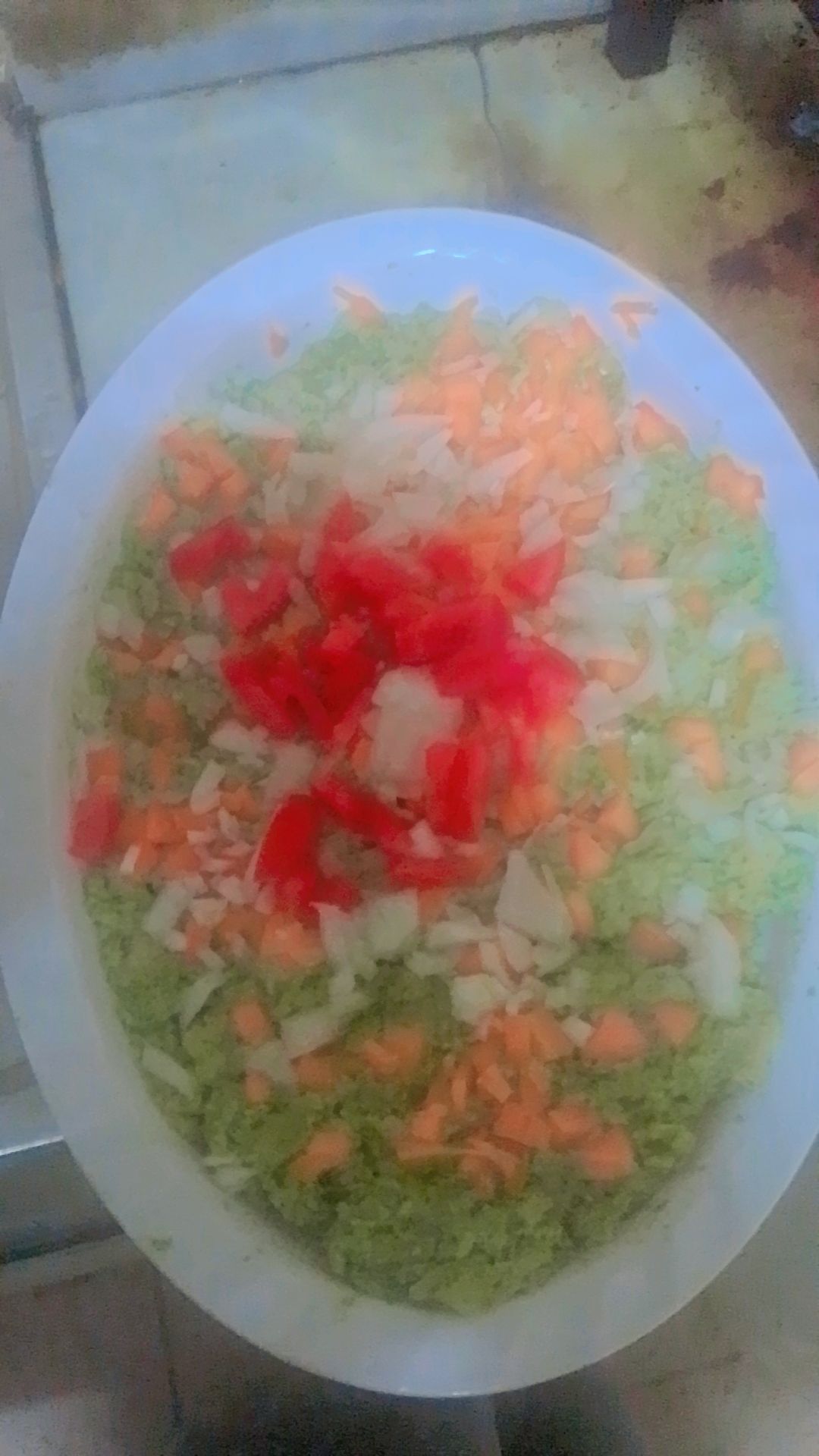 ابحث عن شغل طباخ استراحه حارس فله جنسيه يمني عمري