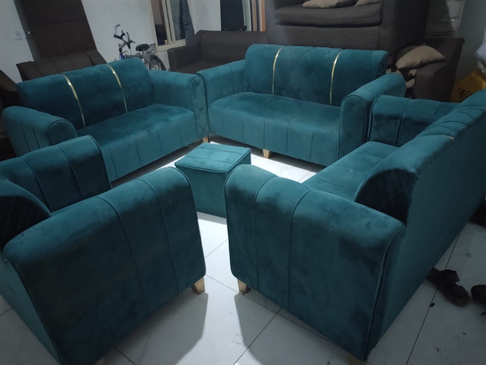 كنب عربي مستخدم نضيف السعر700