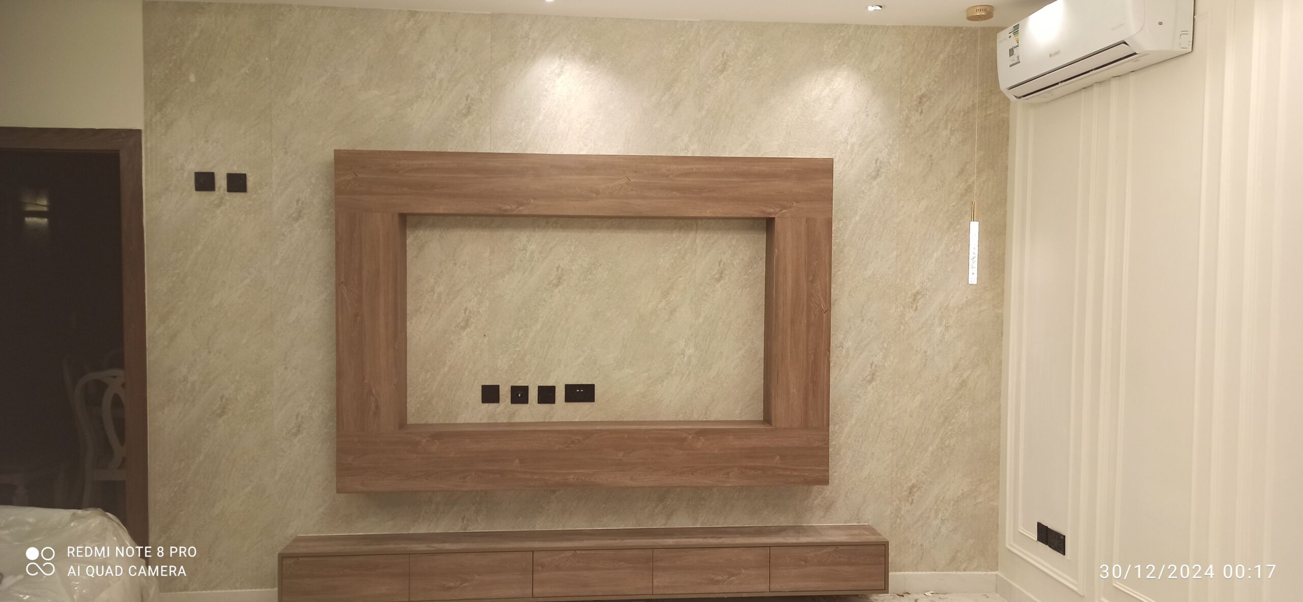 تصميم وتركيب جميع انواع الديكورات المنزليه في الري