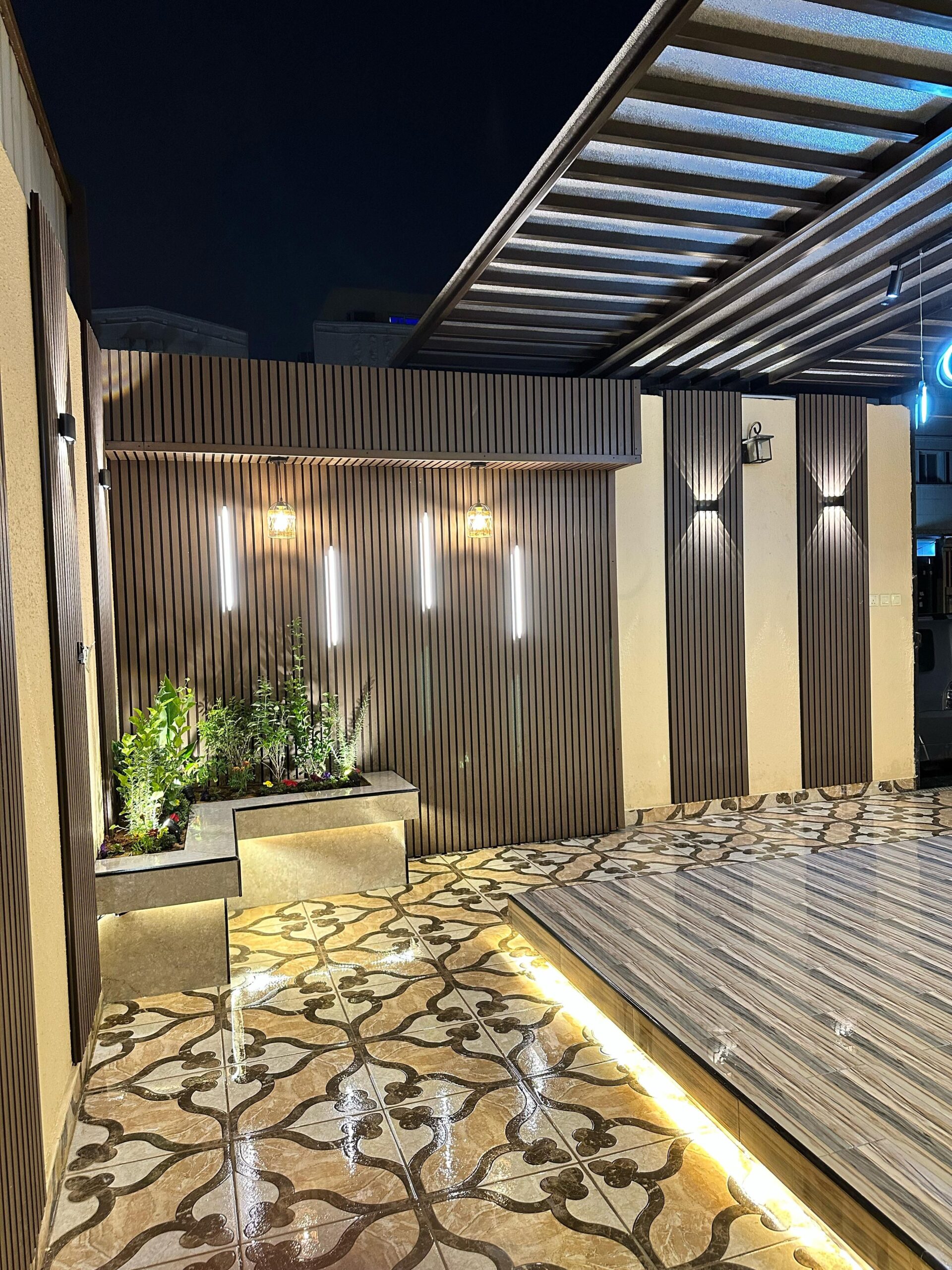 تنسيق حدائق ومظلات وجلسات خارجيه وديكارات داخلي وخ