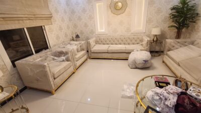 bb07608d-7e5b-43fe-bf5b-3d48baac70dd