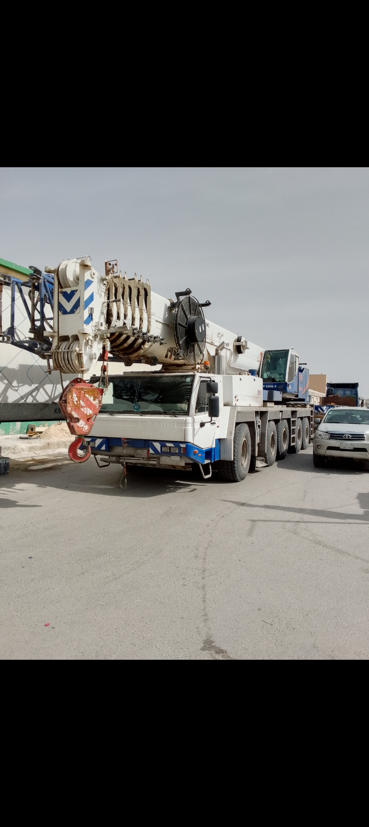 كرينات +سطحات+ترلت+جميع المعدات الثقيلة الايجار ال