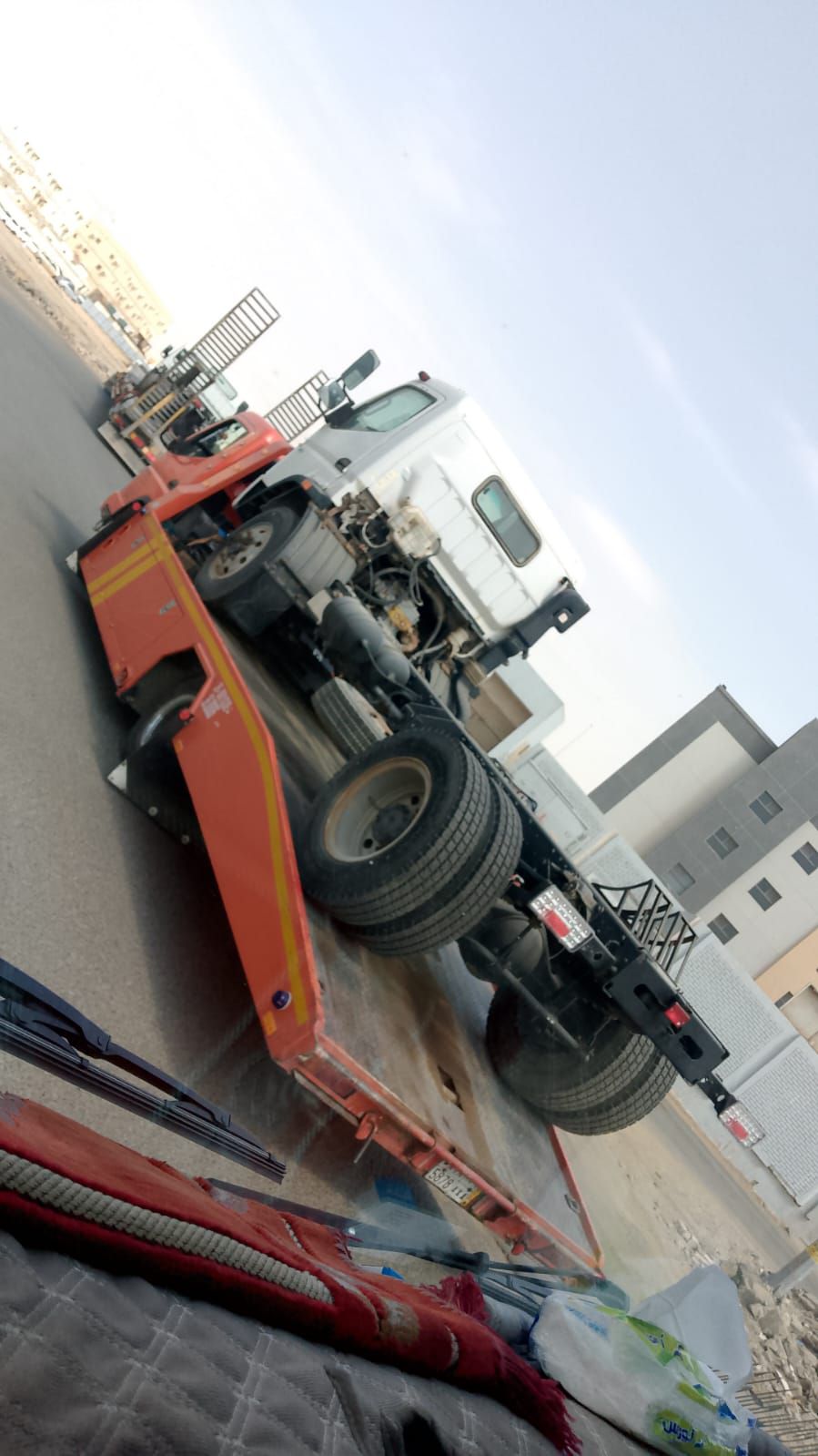 سطحة اقرب سطحة منك لسحب ونقل السيارات خدمة ٢٤ساعة