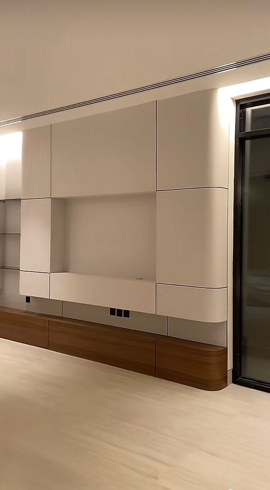 ديكورات شأشأت التلفزيون