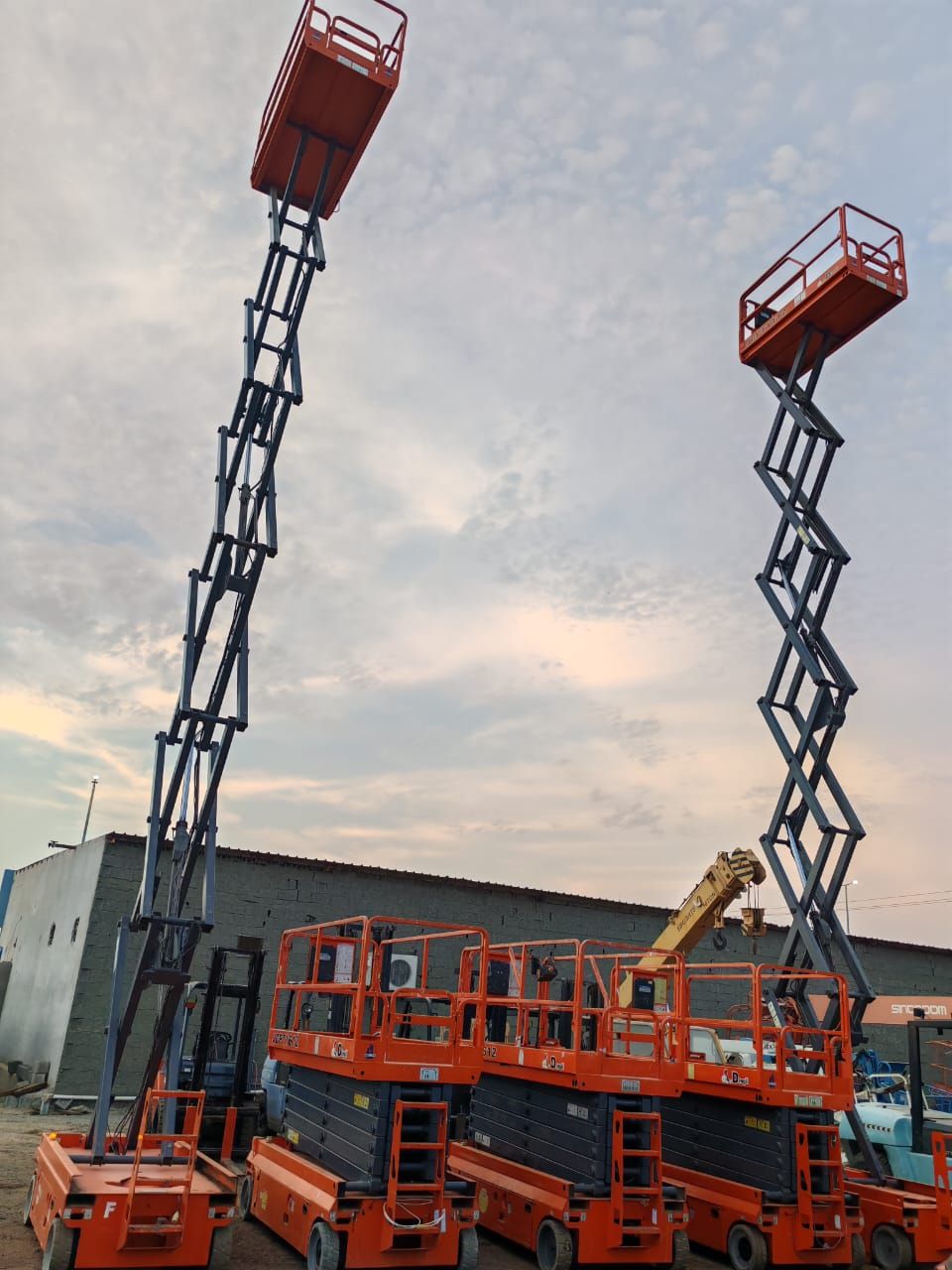 سيزرلفت #18متر #ديزل #للايجار #في #مكه جده #سيزرلف