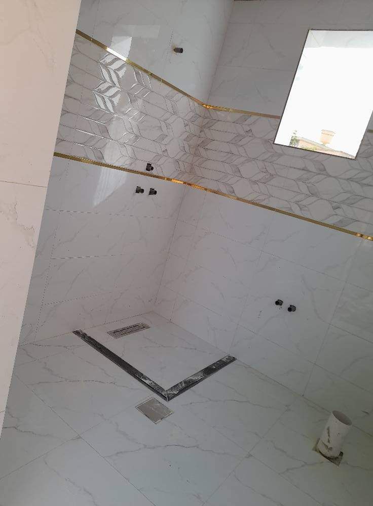 تكسير وترميم وبناء