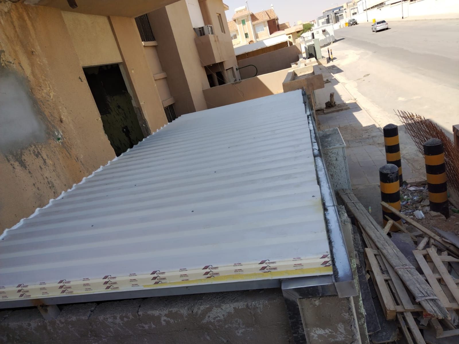 مظلات وسواتر جدة لتفصيل وتركيب مظلات سيارات تركيب