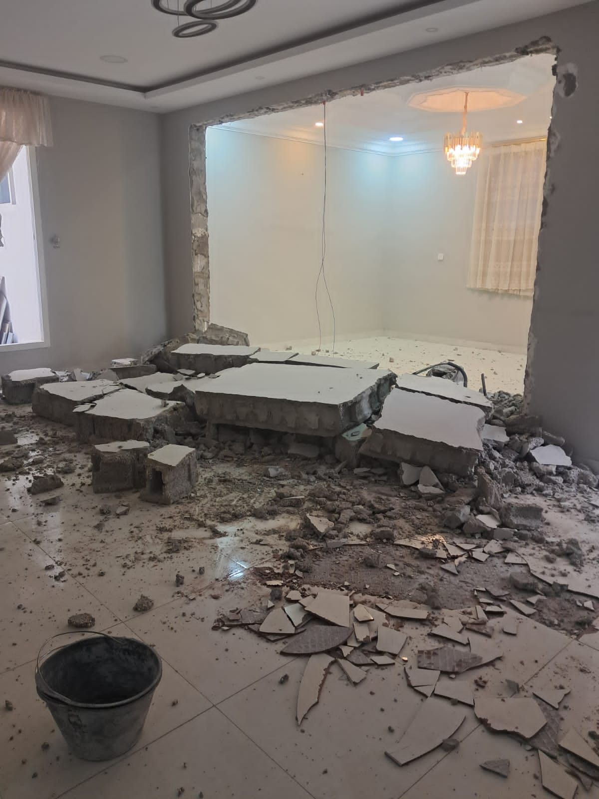 تكسير وترميم وبناء