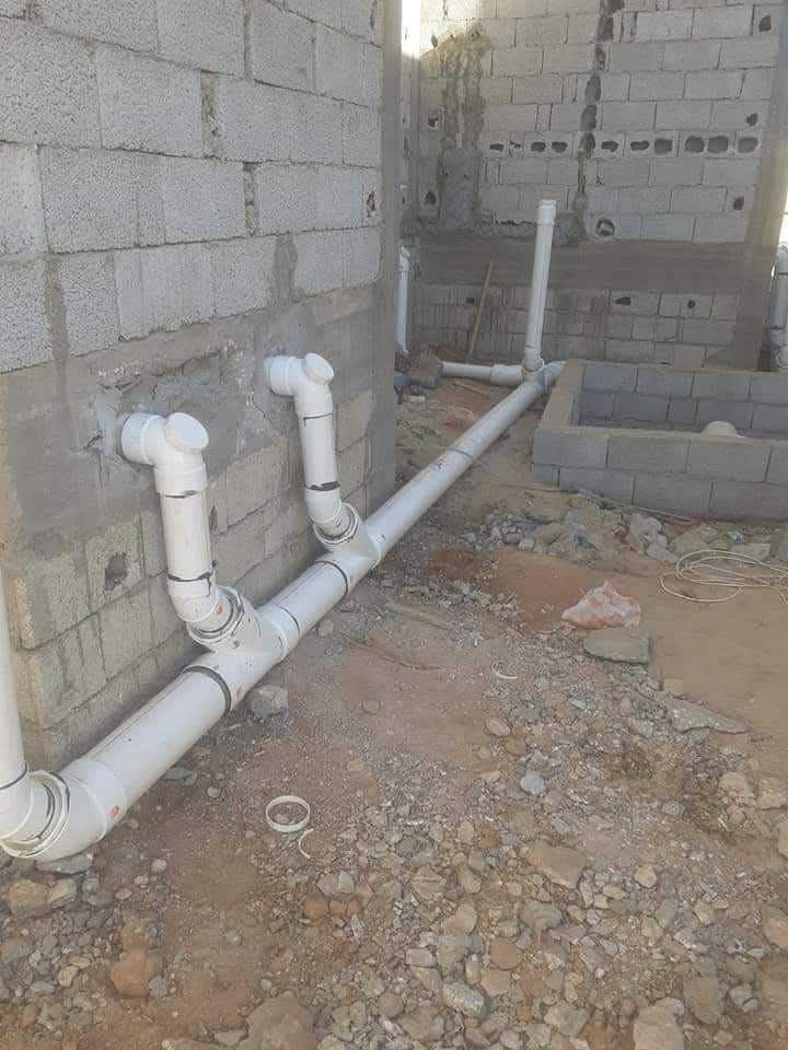 سباك وتسليك مجاى جميع الخدمات