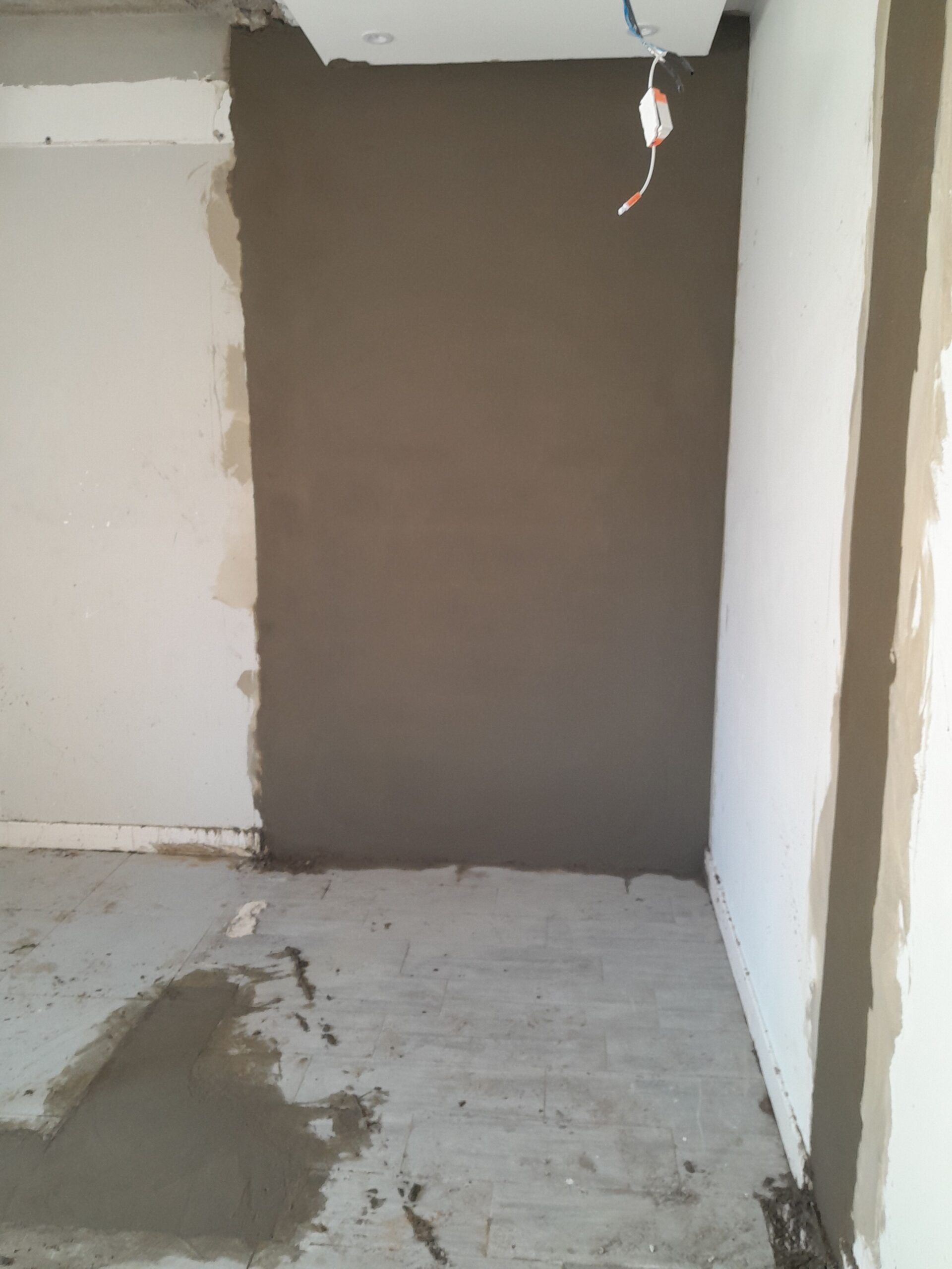 مقاول بناء لياسه تكسير ترميم مبلط