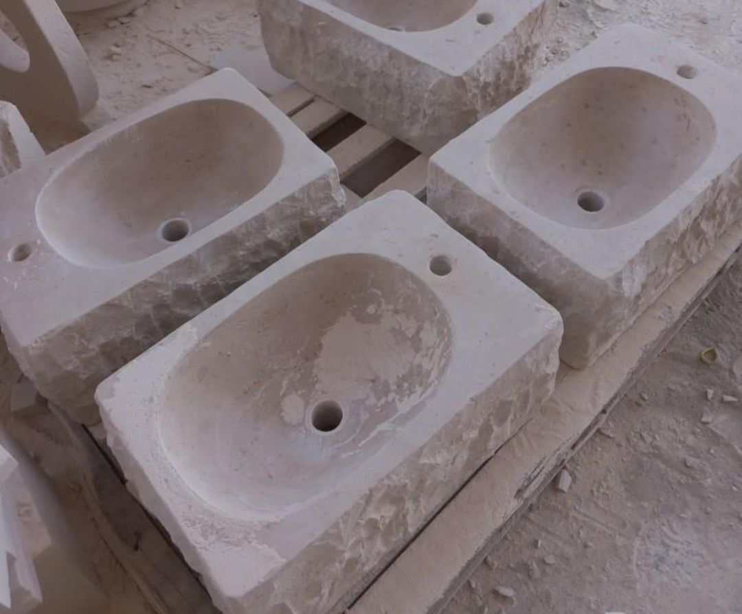 مغاسل حجر طبيعي