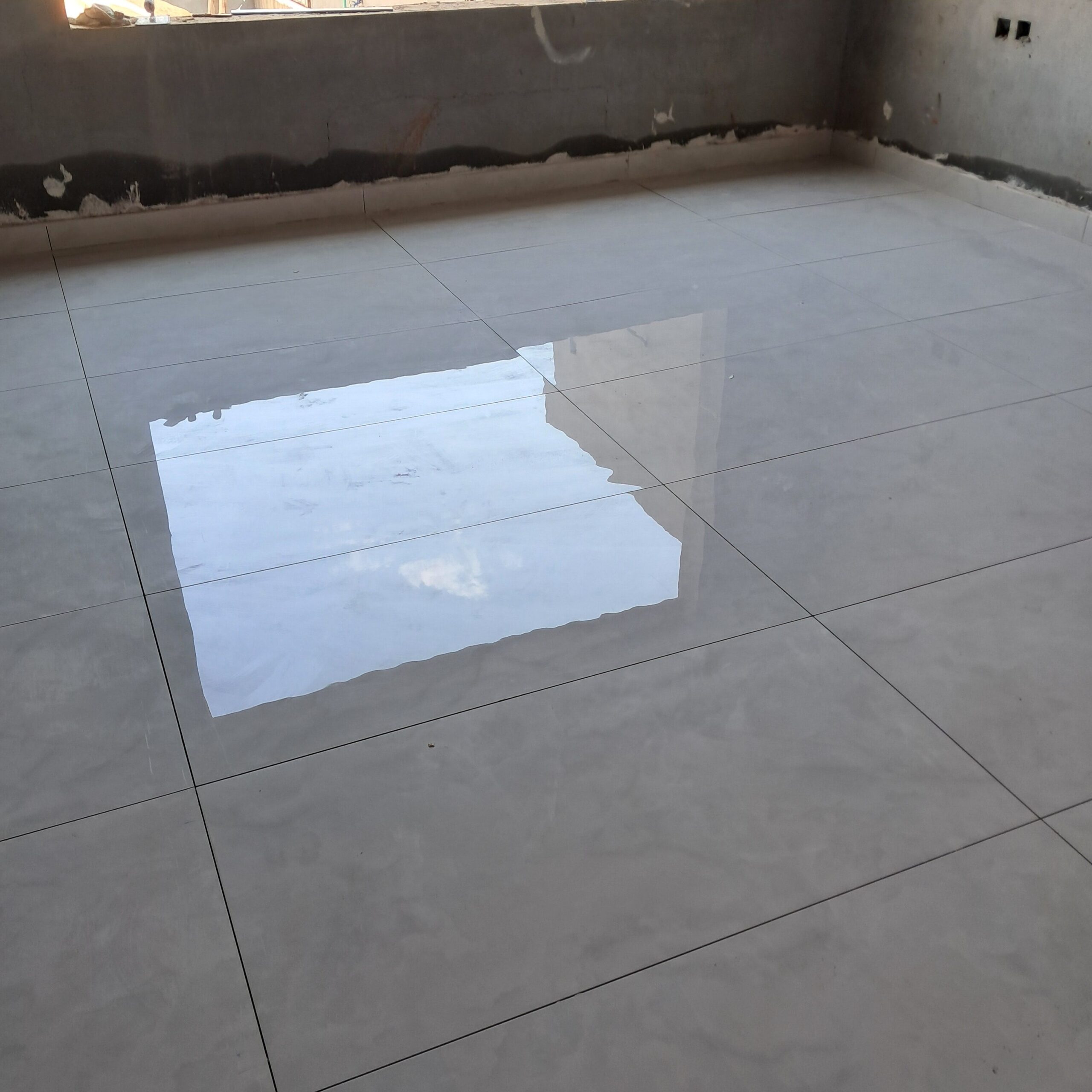 عمال بلاط بريده