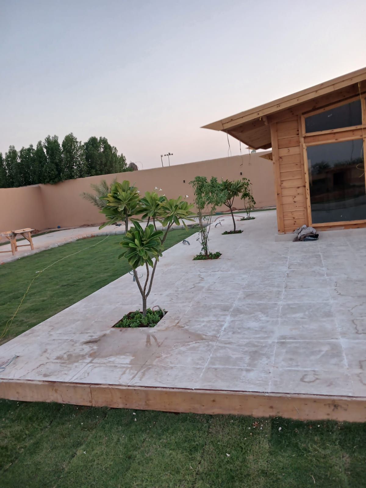 مشتل مشاتل لمسة جمال لتنسيق الحدائق