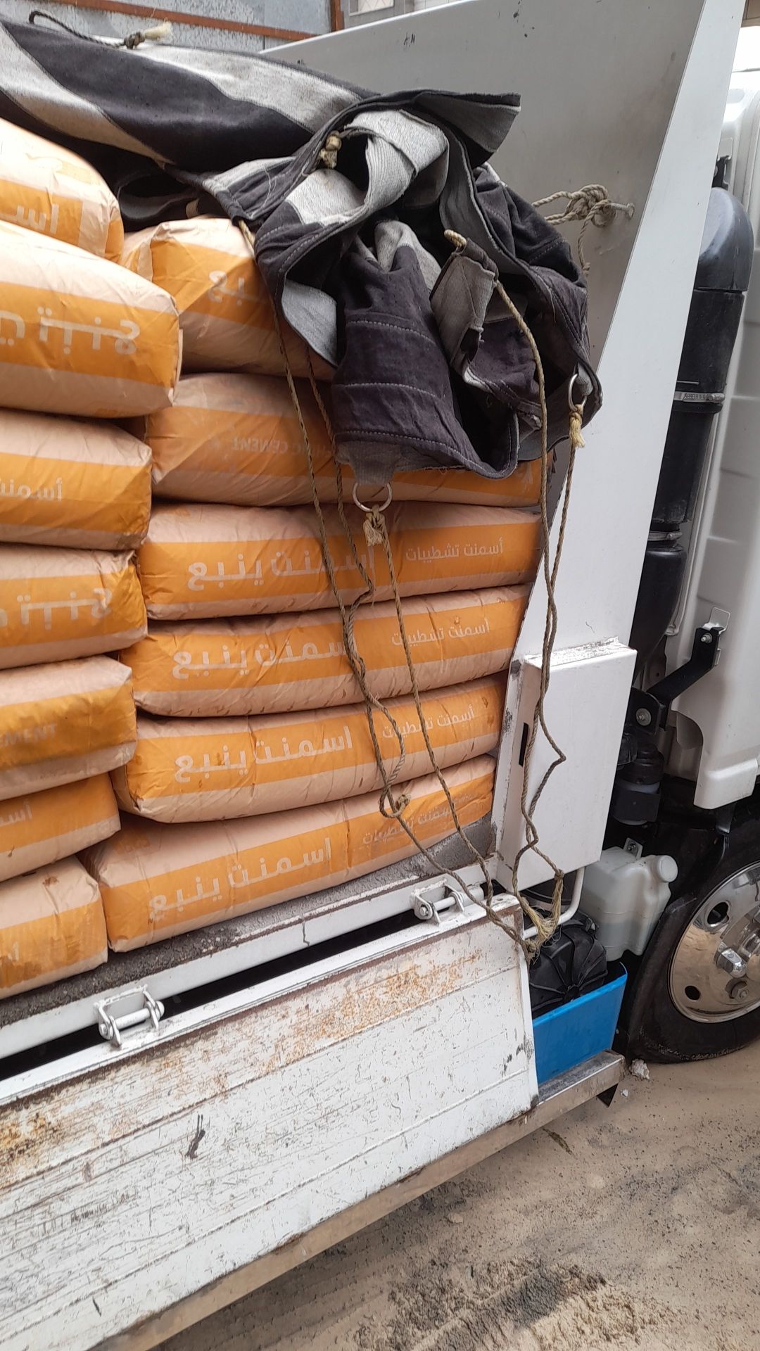 موارد مواد بناء يوجد عندنا كل انواع الاسمنت و كل ا