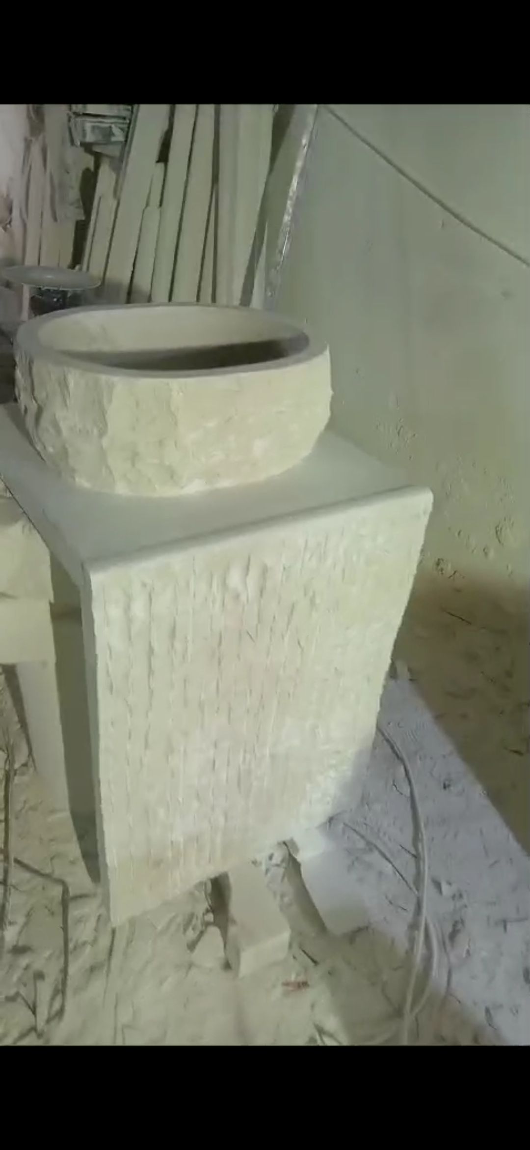 مغاسل حجر طبيعي