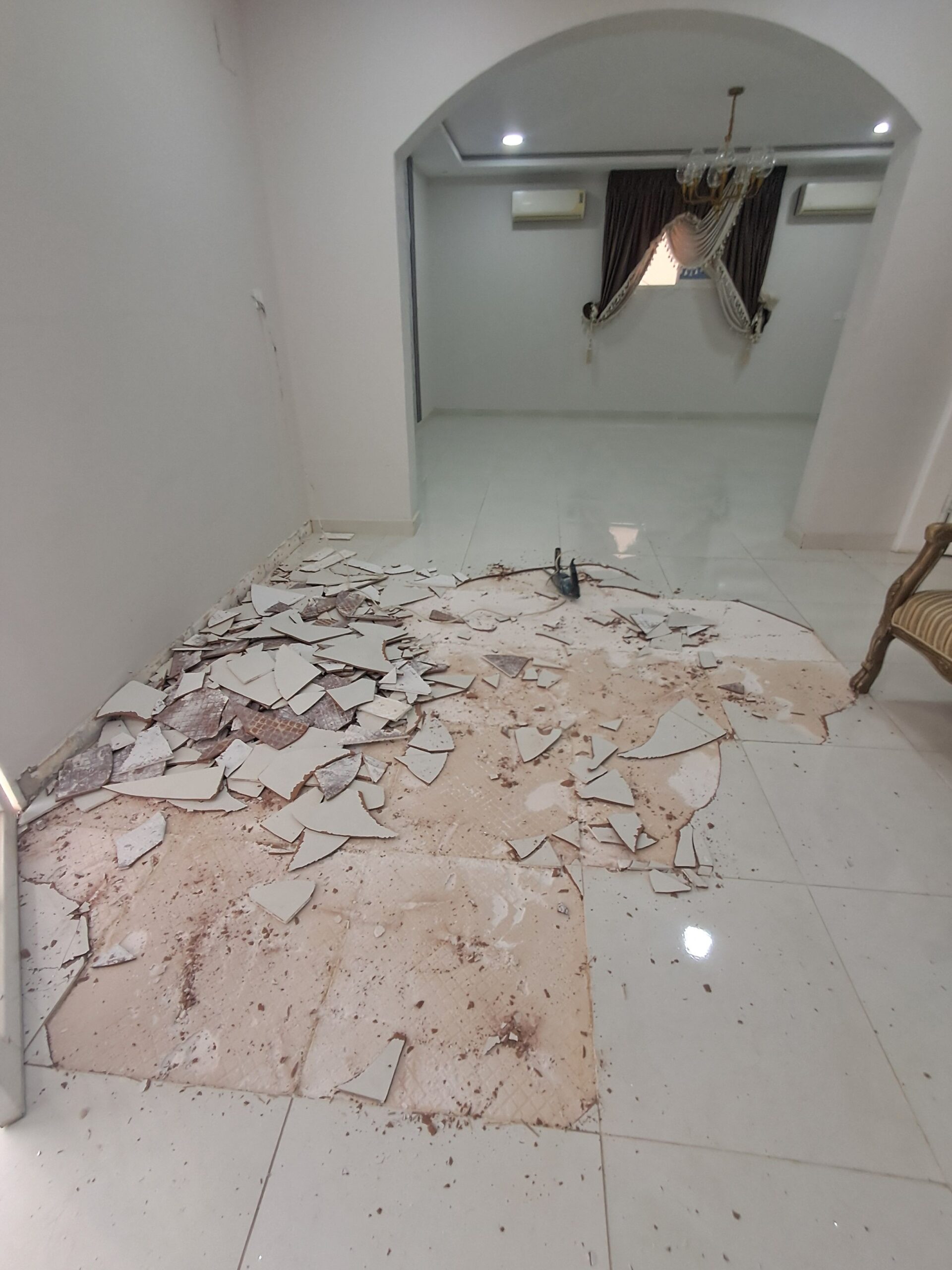 عمال بلاط بريده