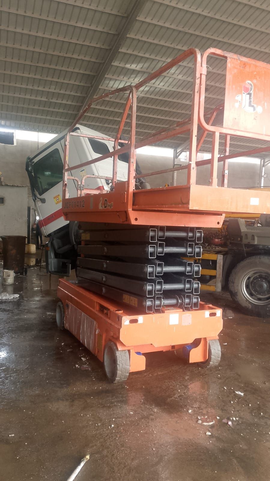 سيزرات لفت 16متر ديزل للايجار