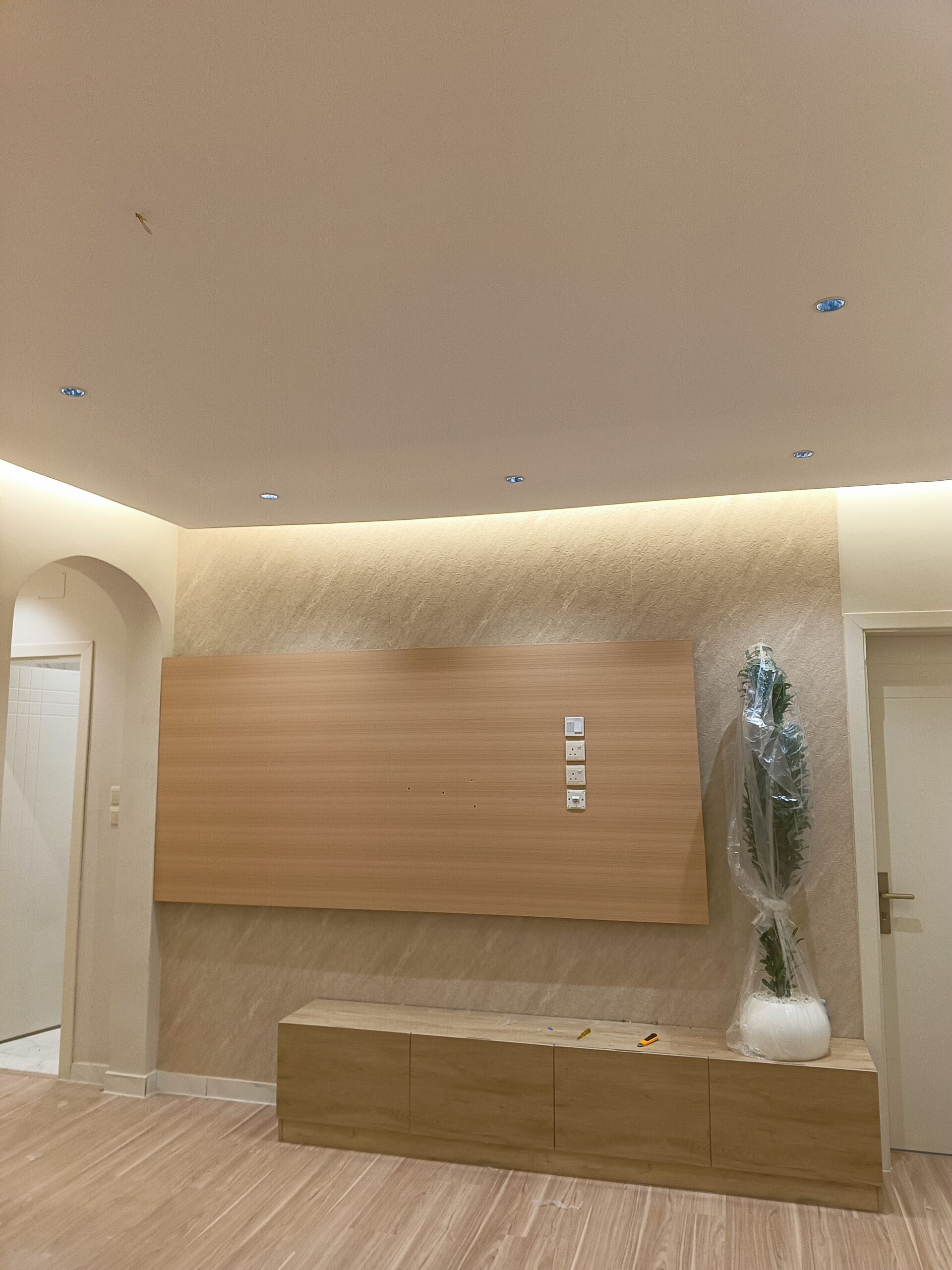 معلم ديكور شاشه جده 0500486069