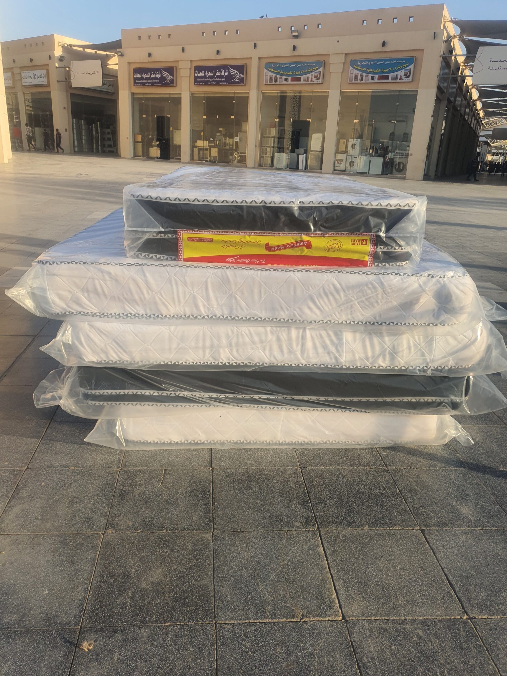 مراتب طبي وسست بجميع مقاساته شامل التوصيل بالرياض