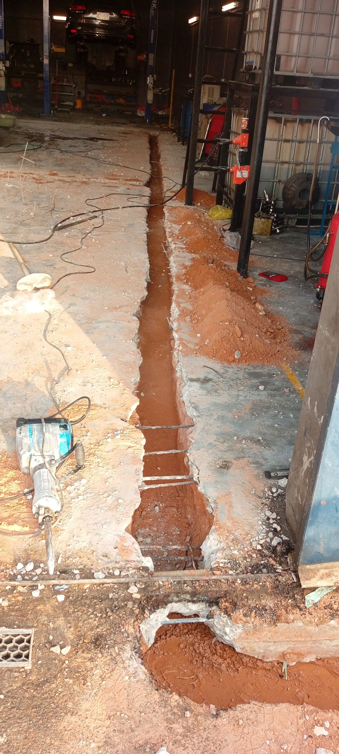 مقاول باكستاني ترميم تكسير صبه بلاط